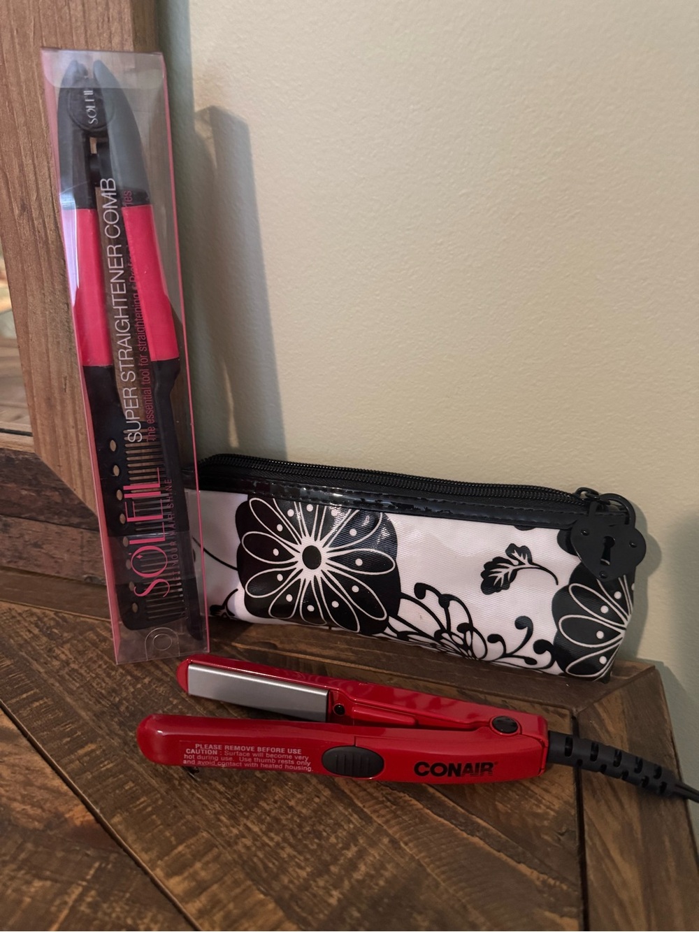 Conair Red Mini Hair Straightener - Compact Travel Flat Iron+ Soleil comb